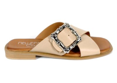 Дамски сандали и чехли с равно ходило – намаление