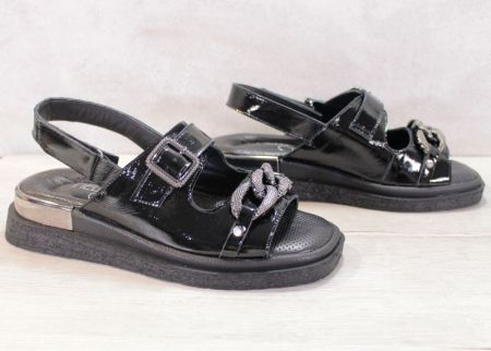 Дамски сандали от естествен лак в черно - модел Сеньорита