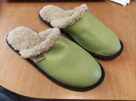 Дамски, домашни чехли от естествена кожа в резедаво -  Модел Sana-01-rzdk