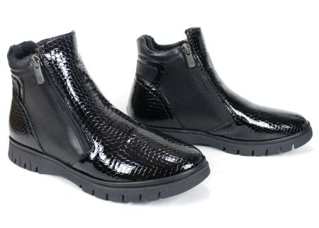 дамски ниски боти Velina Forte от естествен лак и кожа, с плюшен хастар и два ципа