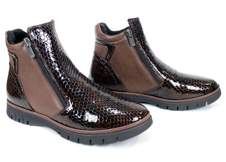 дамски ниски боти Velina Forte от естествен лак и кожа, тъмно кафяви, с плюшен хастар и два ципа