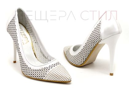 Pantofi pentru femei eleganti, cu perforati fină în alb perla 2022 B