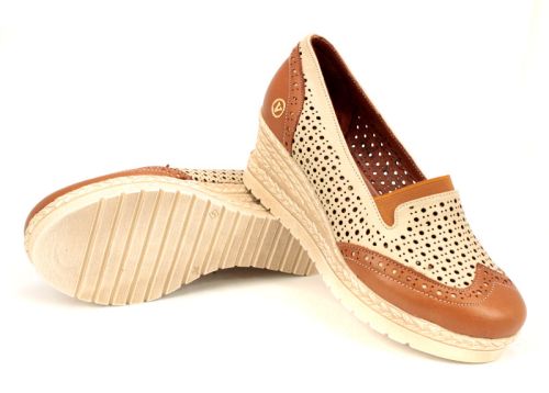 Pantofi de vară pentru femei, cu perforare 300 TB, realizată în întregime din piele naturală