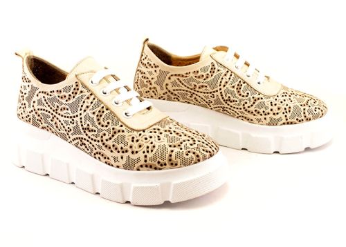 Дамски летни обувки от естествена кожа в бежово - Модел Пенелопе.