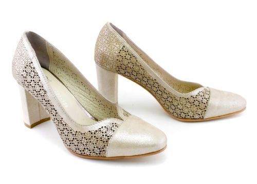 Pantofi formali dama cu perforatie, model Perla.