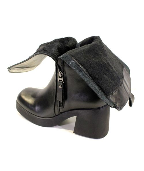 Дамски ниски ботуши от естествена кожа в черно - Модел Паулина