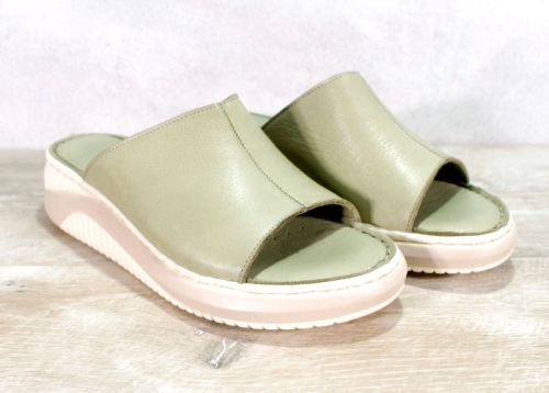 Дамски чехли в зелено - модел Малина