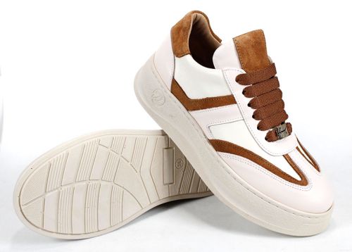 Golden Ray – Дамски сникърси от естествена кожа с модерна визия и велурени акценти