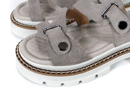 Дамски сандали Terra Rise от естествен велур в цвят визон с бяла платформа