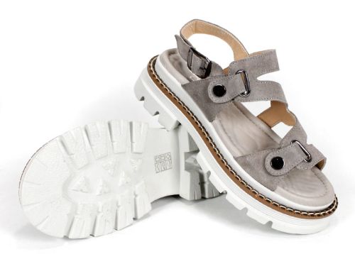 Дамски сандали Terra Rise от естествен велур в цвят визон с бяла платформа