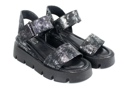 дамски сандали Каролина естествена кожа сребристо с платформа