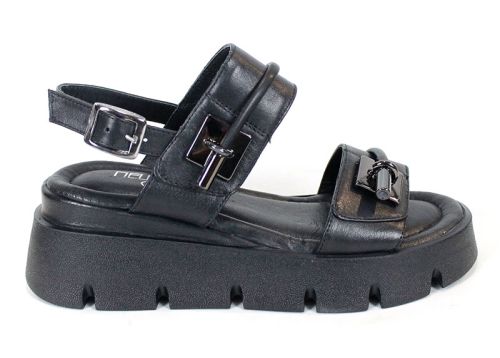 дамски сандали от черна естествена кожа с платформа Bella Notte