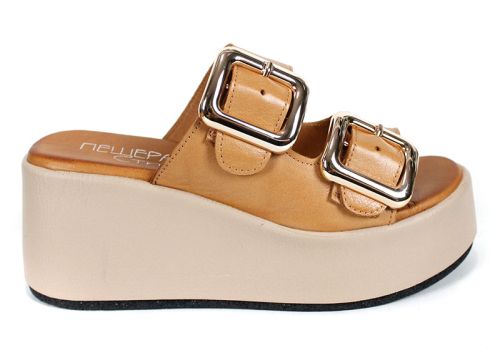 Дамски чехли от естествена кожа Caffè Leggero с катарами и платформа