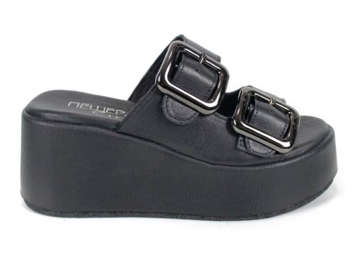 Дамски черни чехли Caffè Leggero от естествена кожа с катарами и платформа