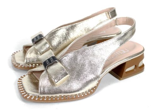 дамски златисти сандали от естествена кожа с отворена пета модел Lucia Forte