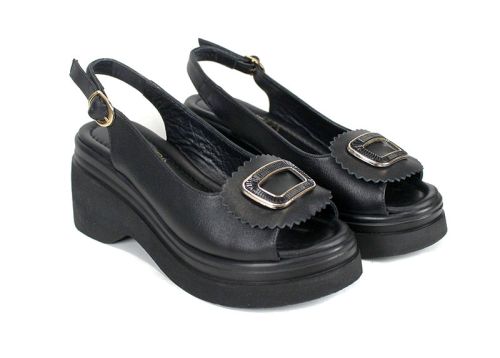 Дамски сандали Velura Alto от черна естествена кожа с платформа и ефектен аксесоар
