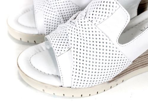 Дамски сандали Sole Luminosa от естествена кожа – бели с перфорирана панделка, на платформа