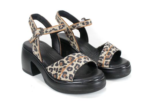 дамски сандали от естествена кожа с леопардов принт Brilla Notte – ниска платформа и регулируеми каишки