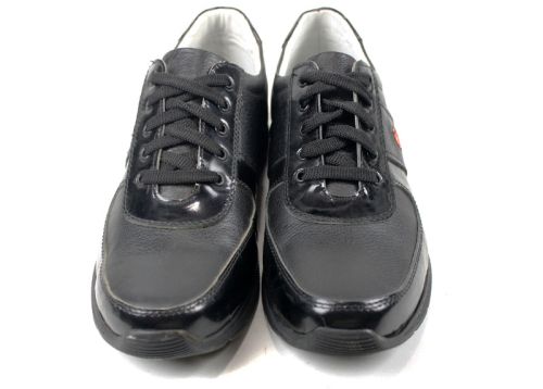 Преоценени мъжки обувки от естествена кожа и лак в черно - Модел 620