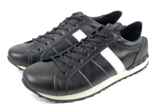 Преоценени мъжки спортни обувки в черно и бяло - Модел Ерол.