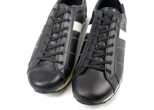 Преоценени мъжки спортни обувки в черно и бяло - Модел Ерол.