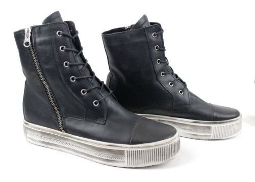 Дамски боти от естествена кожа в черно - модел Ками.