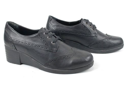 Дамски обувки в черно - Модел Лина.