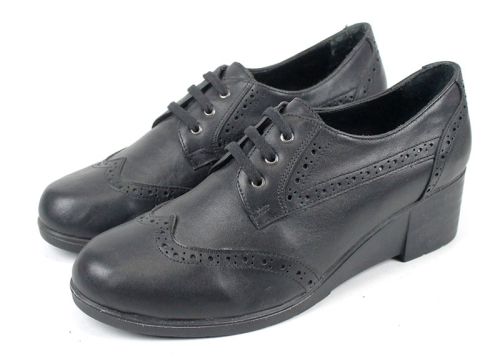 Дамски обувки в черно - Модел Лина.