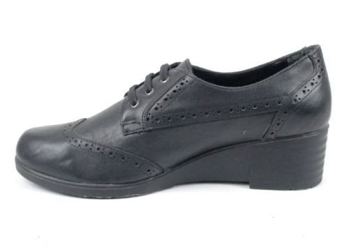 Дамски обувки в черно - Модел Лина.