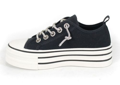 дамски черни кецове на висока бяла платформа