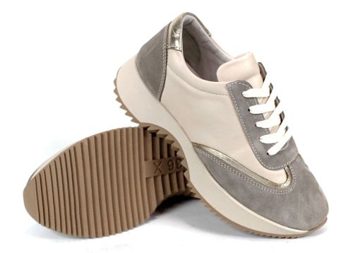 Дамски сникърси Eleganza Viso – естествена кожа бежова и визон велур със златист акцент