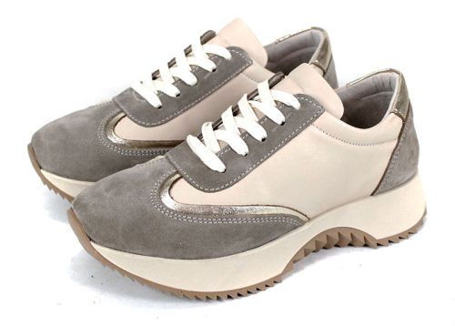 Дамски сникърси Eleganza Viso – естествена кожа бежова и визон велур със златист акцент