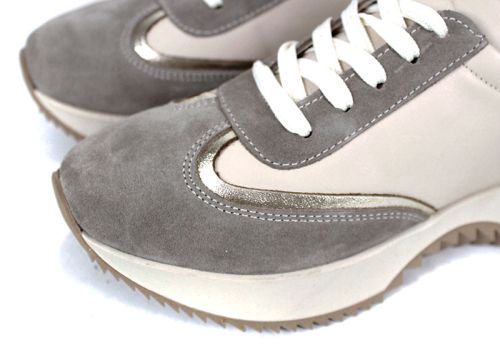 Дамски сникърси Eleganza Viso – естествена кожа бежова и визон велур със златист акцент