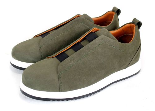 модни мъжки обувки от естествен набук каки без връзки с ластици и спортно ходило