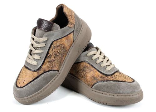 Премиум дамски сникърси Serpente Visone от естествен велур визон и змийски принт, с каучуково шито ходило.