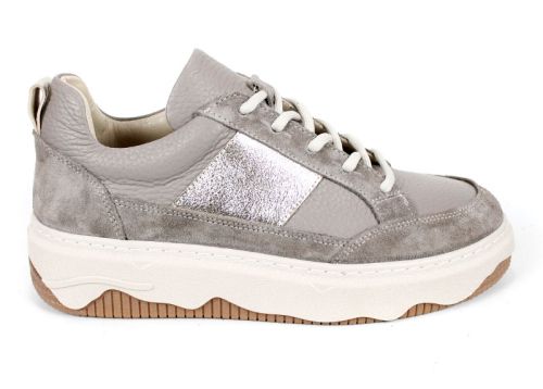 Дамски сникърси Авилета от визон кожа и велур със златен акцент и бяла подметка