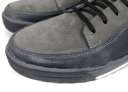 мъжки ежедневни обувки от естествен набук и кожа в сив цвят