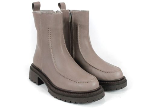 Дамски боти от естествена кожа в цвят визон Luce Velluto с плюшен хастар, стабилно ходило с грайфер и модерен дизайн тип мокасин