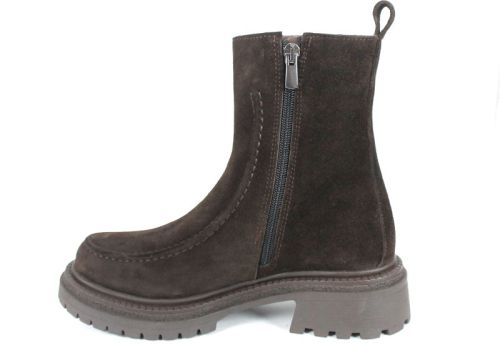 Дамски боти Luce Velluto от естествен велур в тъмнокафяв цвят с плюшен хастар и стабилно ходило с грайфер – стил и комфорт за зимата.