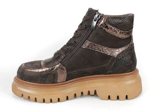 Дамски спортни боти Bronza Forte от естествена кожа и велур в кафява гама, с меден блясък, змийски принт и високо ходило.
