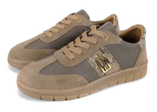 Дамски ретро сникърси Luce Antica от естествена кожа и велур, визон нюанс, със змийски детайл, шито каучуково ходило и хастар от естествена кожа.