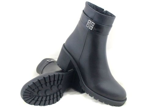 дамски елегантни боти Serena Forte от естествена кожа с ток, топъл хастар и декоративен акцент