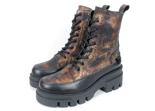 дамски боти Luna Forte от естествена кожа със змийски принт и масивно грайферно ходило