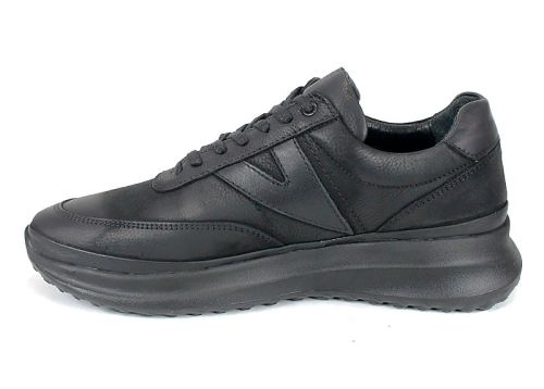 Мъжки ежедневни обувки Делато от естествен набук и кожа в черно, със стелка и хастар от естествена кожа.