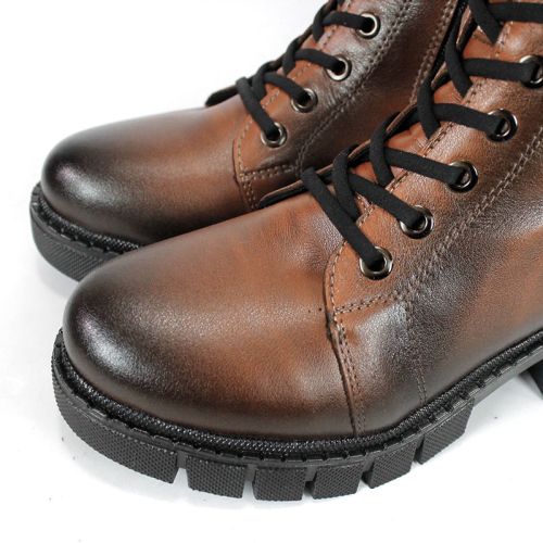 дамски кубинки Velluto Ombra от естествена кожа в светло кафяв цвят с ефект на състаряване и топъл хастар