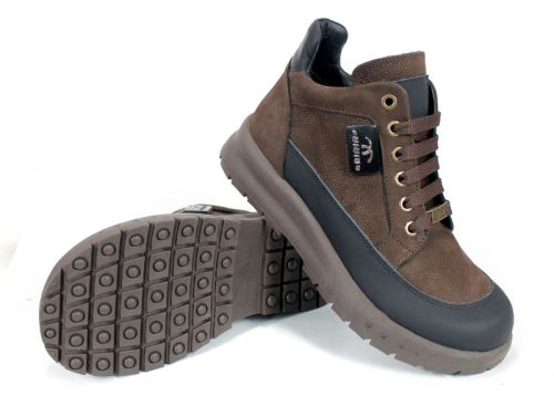 дамски боти Avenza от естествен набук и кожа, кафяво с черно, ниско спортно ходило