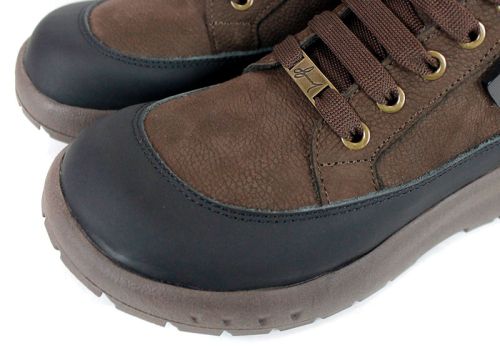 дамски боти Avenza от естествен набук и кожа, кафяво с черно, ниско спортно ходило