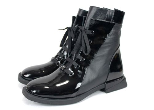 Дамски елегантни боти Luna Elegante от естествен лак – черни