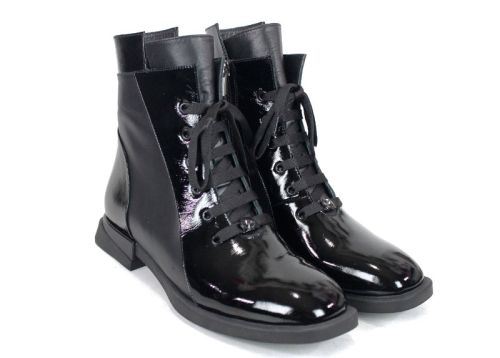 Дамски елегантни боти Luna Elegante от естествен лак – черни