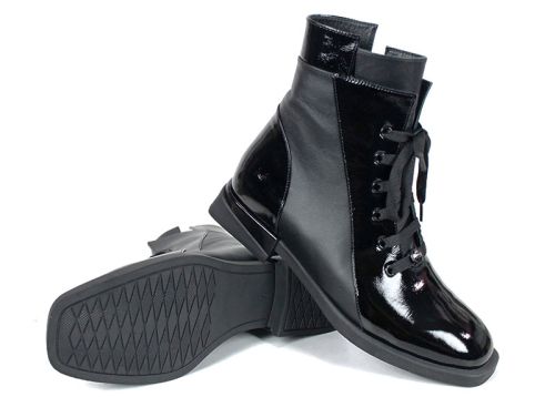 Дамски елегантни боти Luna Elegante от естествен лак – черни